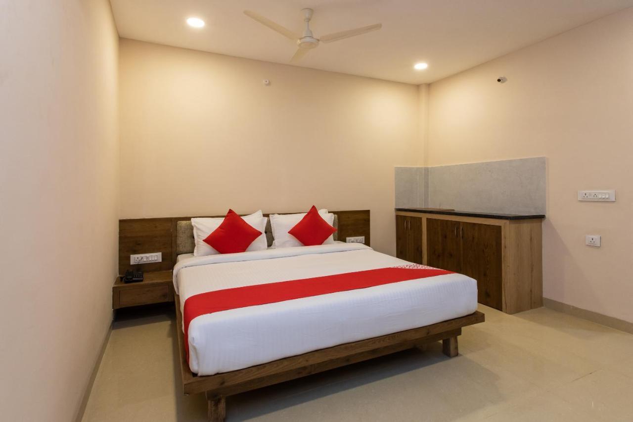 Oyo Hotel Badri Inn & Yatri Niwas Jabalpur Zewnętrze zdjęcie