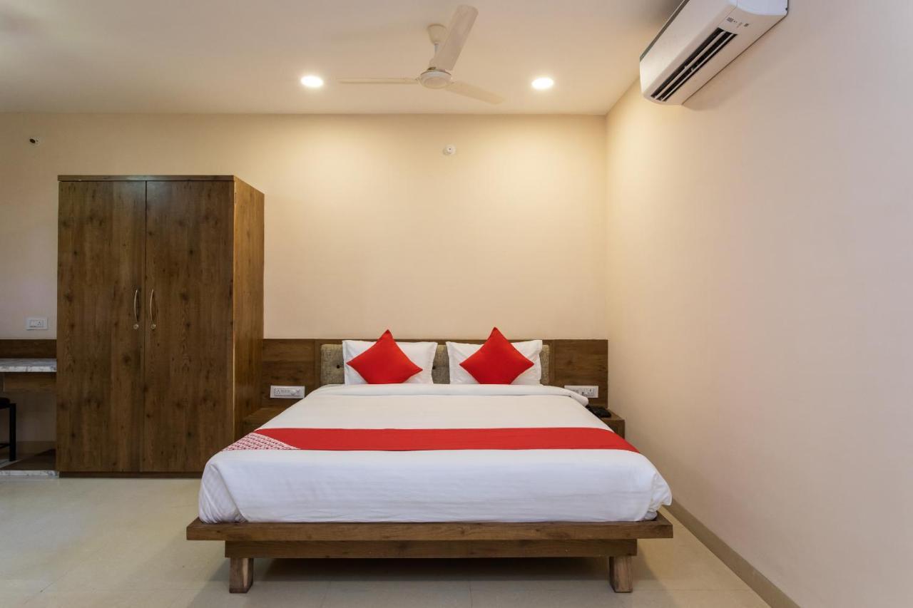 Oyo Hotel Badri Inn & Yatri Niwas Jabalpur Zewnętrze zdjęcie