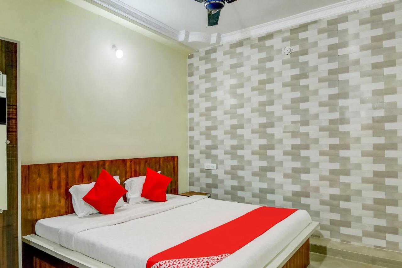Oyo Hotel Badri Inn & Yatri Niwas Jabalpur Zewnętrze zdjęcie
